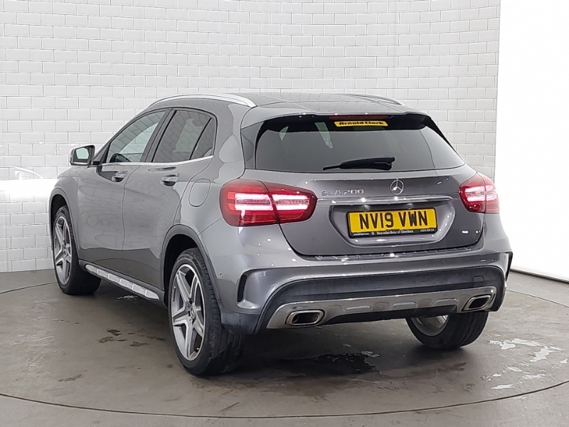 Mercedes-Benz GLA Class Gla 200 Amg Line Premium Grey #2