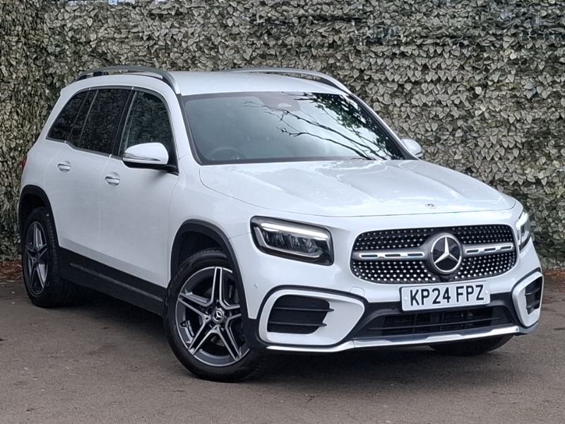 Mercedes-Benz GLB Class Glb 200 Amg Line Executive 7G-tronic White