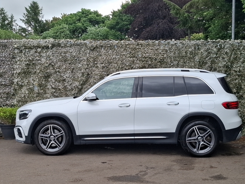 Mercedes-Benz GLB Class Glb 200 Amg Line Executive 7G-tronic White #4
