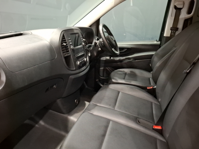 Mercedes-Benz Vito 114 Cdi Pro 9-Seater 9G-tronic Black #5