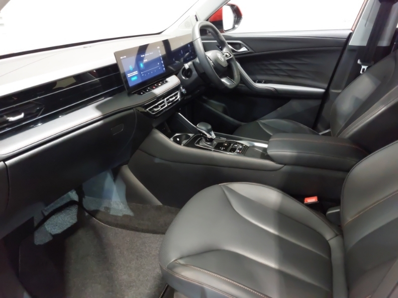 MG HS 1.5 T-gdi Phev Trophy Red #5