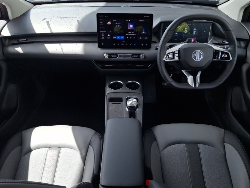 MG MG4 170Kw Premium Long Range 64Kwh Black #3