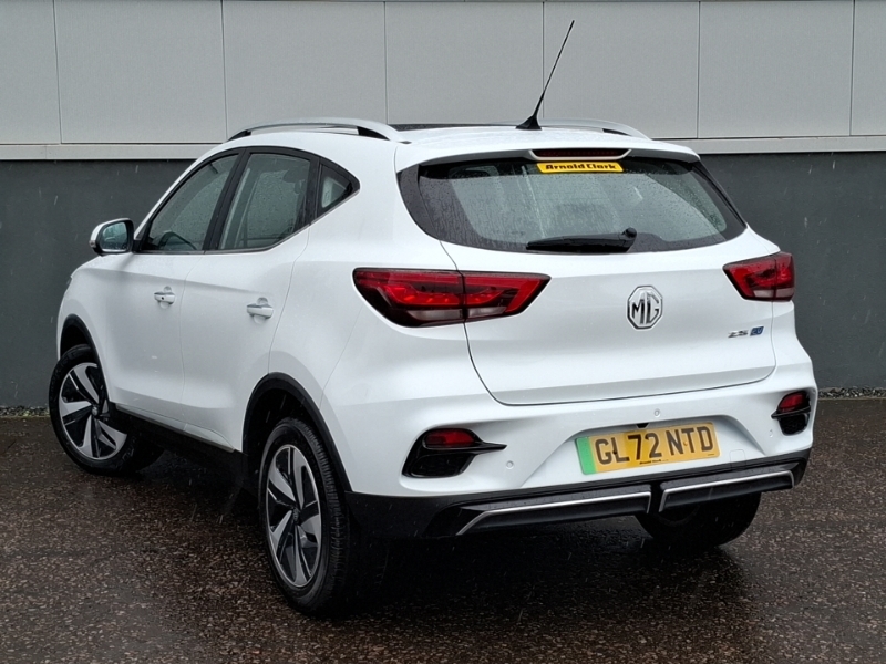 MG ZS 130Kw Trophy Connect Ev 51Kwh White #2