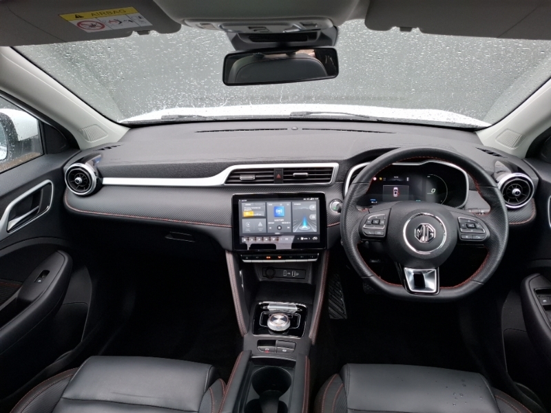 MG ZS 130Kw Trophy Connect Ev 51Kwh White #3