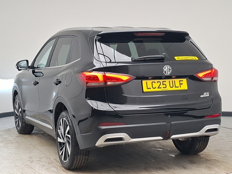MG ZS 1.5 Hybrid Trophy Black #2