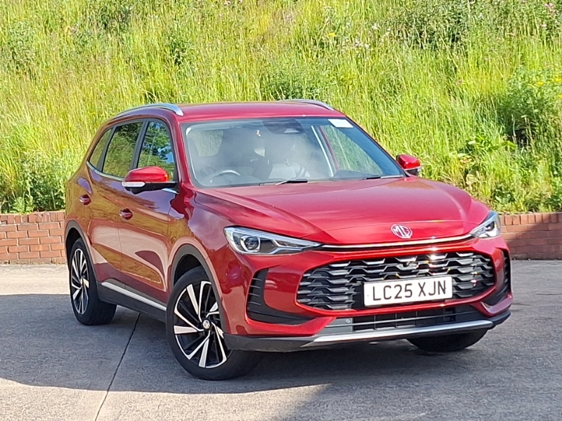 MG ZS 1.5 Hybrid Trophy Red