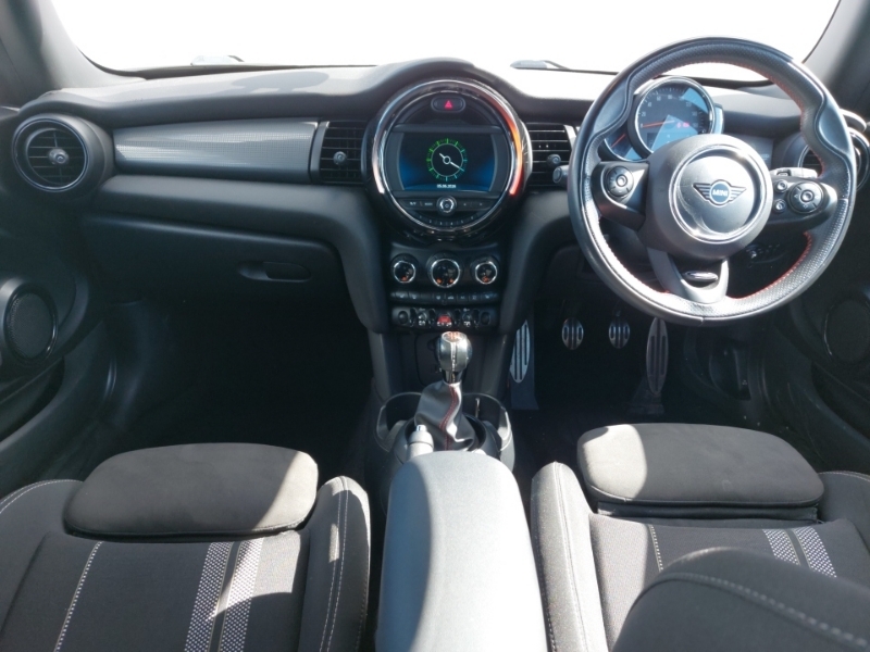 Mini Hatch 1.5 Cooper Sport II SG20UCR Red #3