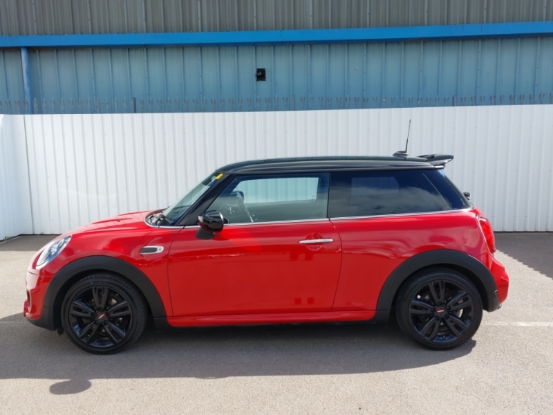 Mini Hatch 1.5 Cooper Sport II SG20UCR Red #4