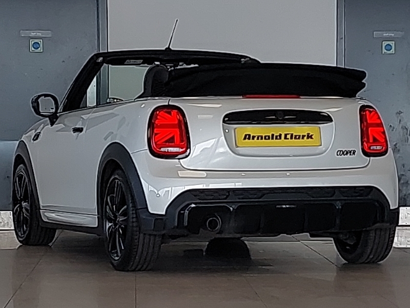 Mini Convertible 1.5 Cooper Sport Premium White #2