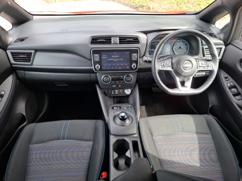 Nissan Leaf 110Kw Acenta 39Kwh Tech Pack Red #3