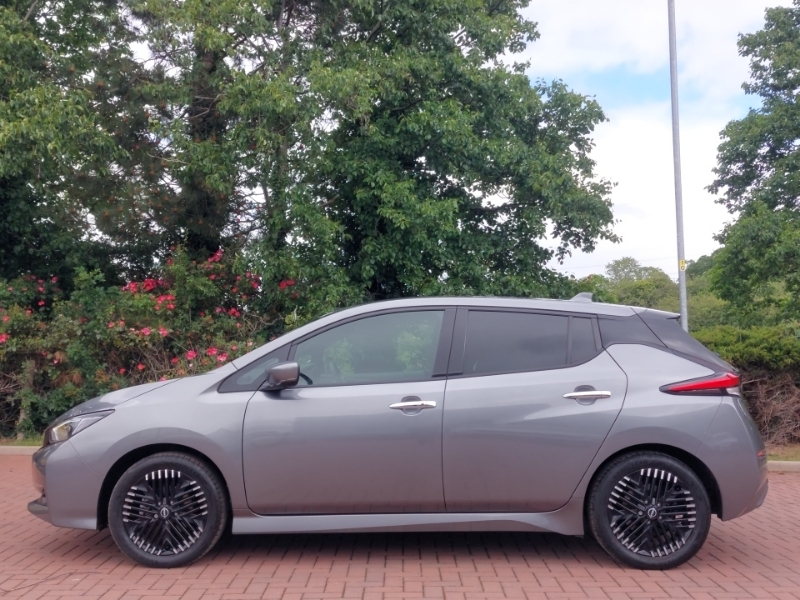 Nissan Leaf 110Kw N-connecta 39Kwh Grey #4