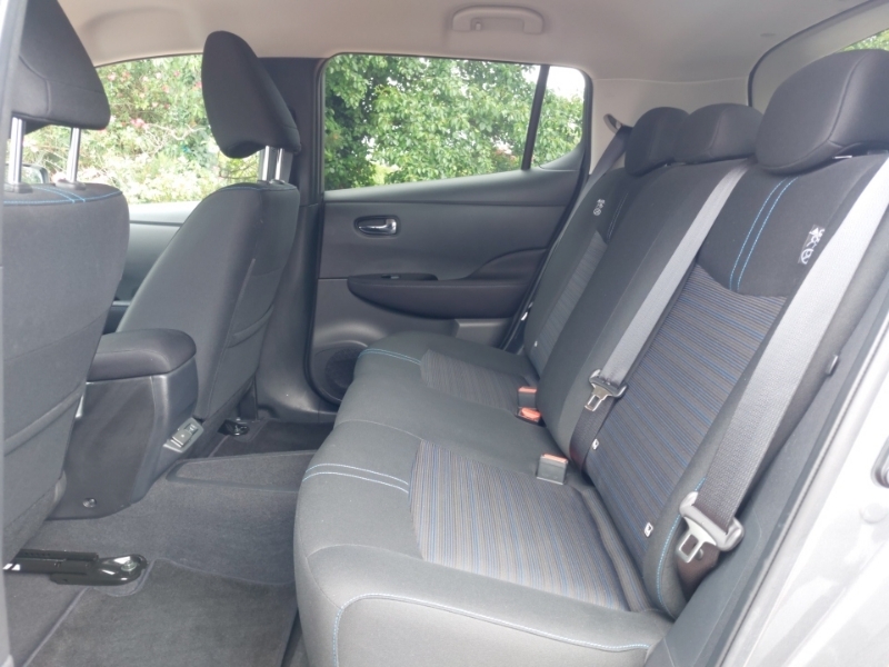 Nissan Leaf 110Kw N-connecta 39Kwh Grey #6