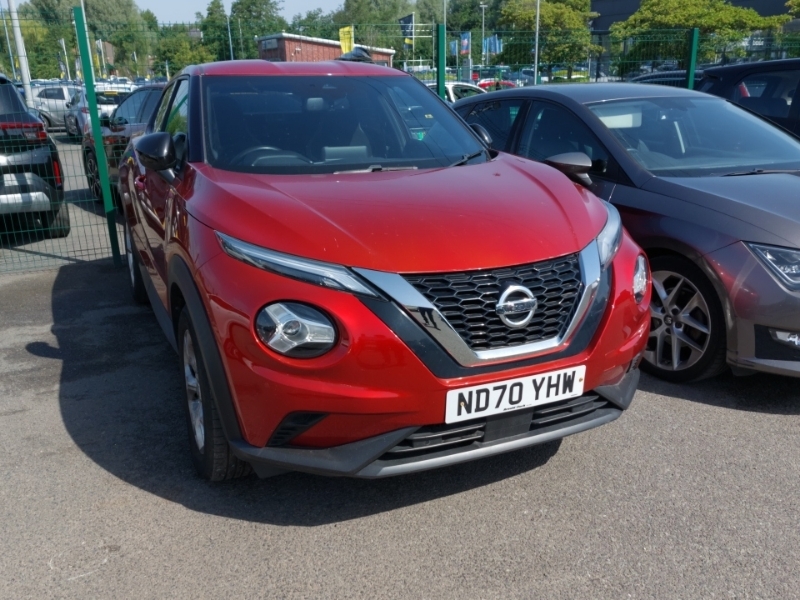 Nissan Juke 1.0 Dig-t 114 N-connecta Red
