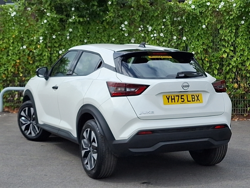 Nissan Juke 1.0 Dig-t Acenta Premium Dct YH75LBX White #2