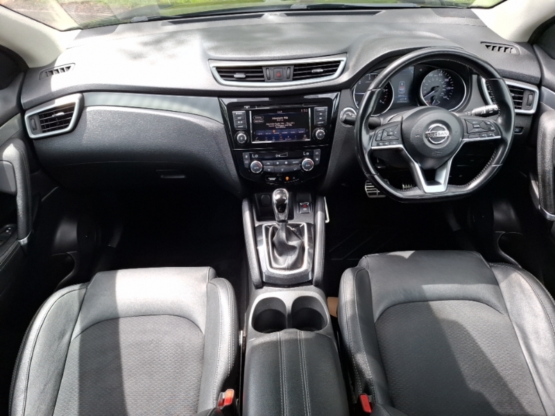 Nissan Qashqai 1.5 Dci 115 Tekna Dct NY19RZW Black #3