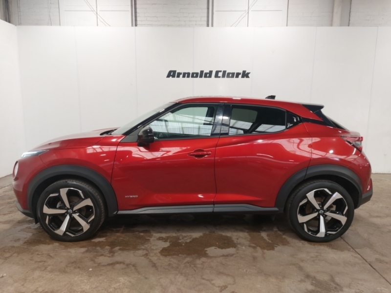 Nissan Juke 1.6 Hybrid N-connecta Red #4