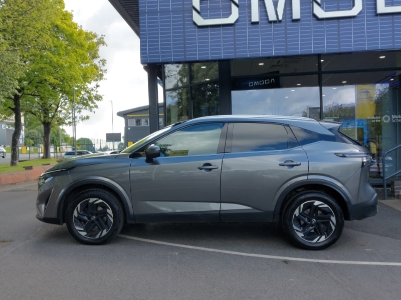 Nissan Qashqai 1.3 Dig-t Mh 158 N-connecta Xtronic Grey #4