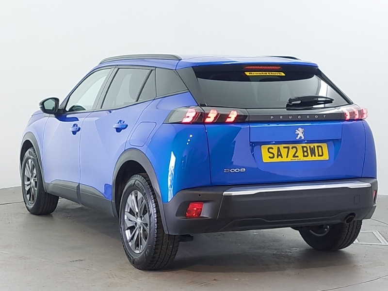 Peugeot 2008 1.2 Puretech Active Premium Blue #2
