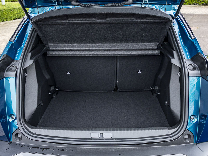 Peugeot 2008 1.2 Puretech Allure Black #19
