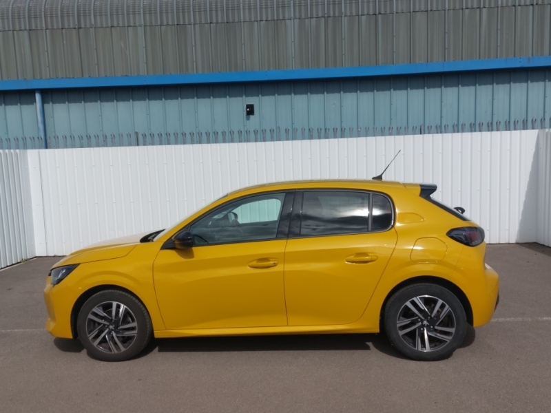 Peugeot 208 1.2 Puretech 100 Allure Premium Yellow #4