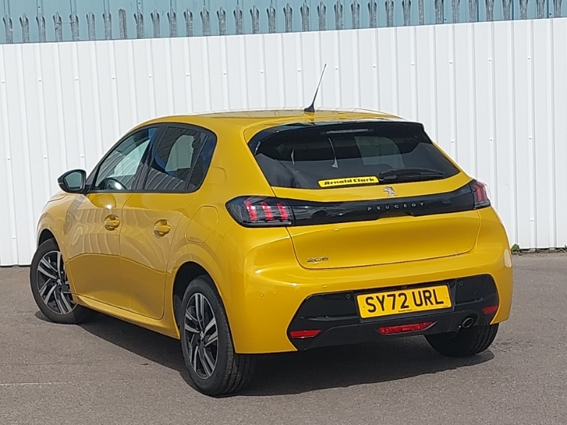 Peugeot 208 1.2 Puretech 100 Allure Premium Yellow #2