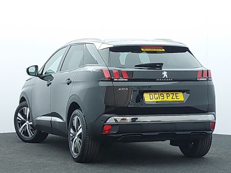 Peugeot 3008 1.2 Puretech Allure Black #2