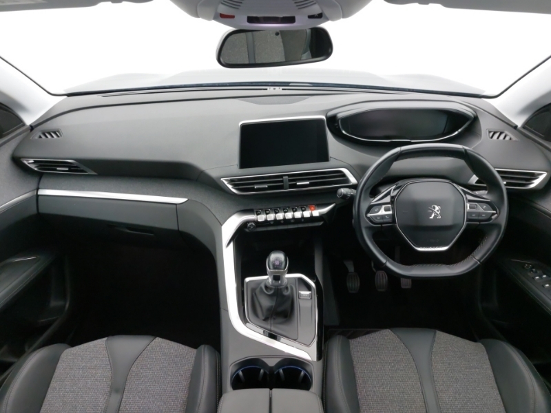 Peugeot 3008 1.2 Puretech Allure Black #3