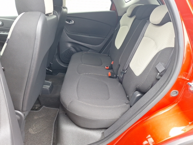 Renault Captur 0.9 Tce 90 Iconic Red #6