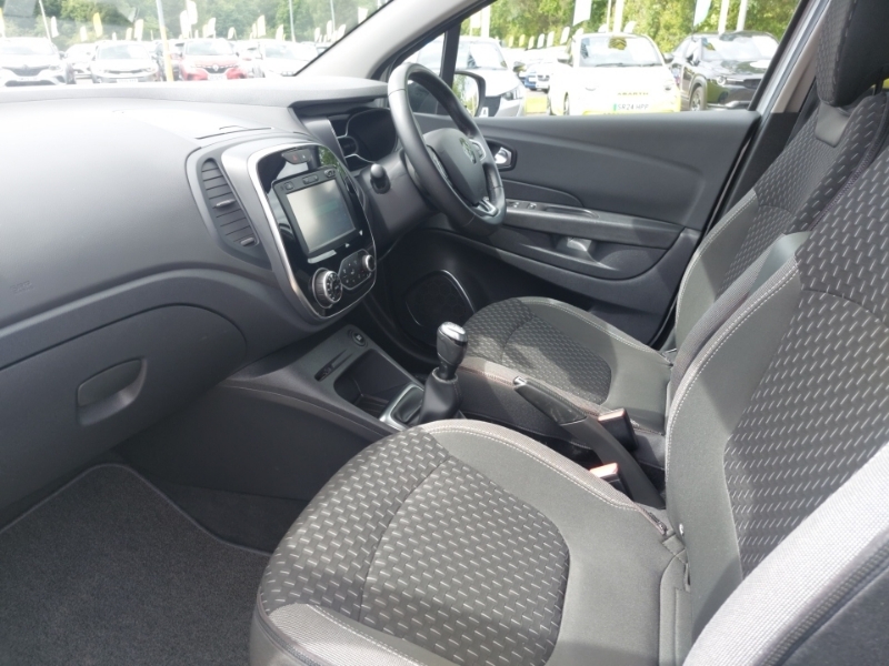 Renault Captur 0.9 Tce 90 Dynamique S Nav Black #5