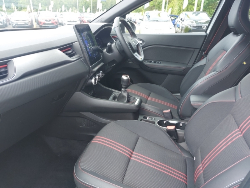 Renault Captur 1.3 Mild Hybrid 140 R.s. Line White #5
