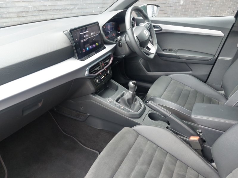 Seat Ibiza 1.0 Tsi 115 Xcellence Grey #5