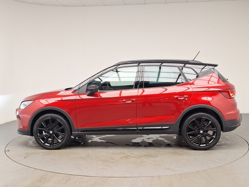 Seat Arona 1.0 Tsi 115 Fr Black Edition Dsg Red #4