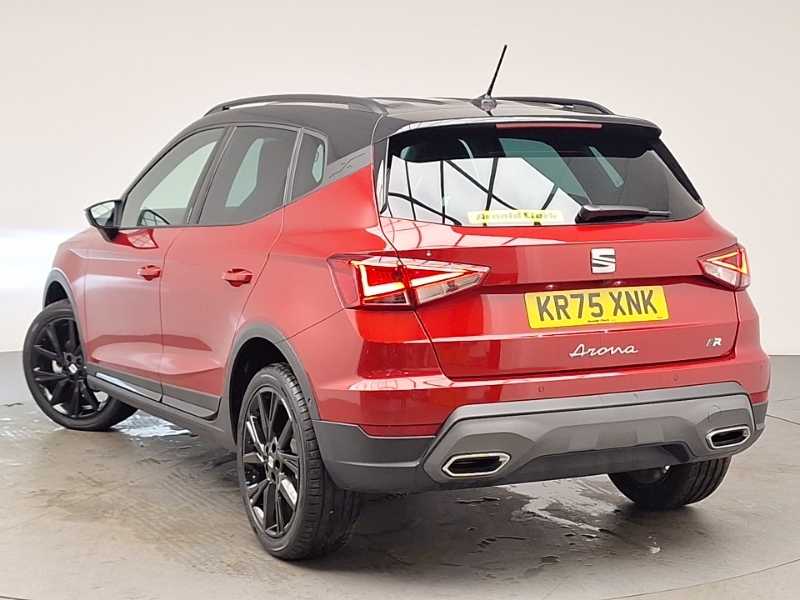 Seat Arona 1.0 Tsi 115 Fr Black Edition Dsg Red #2