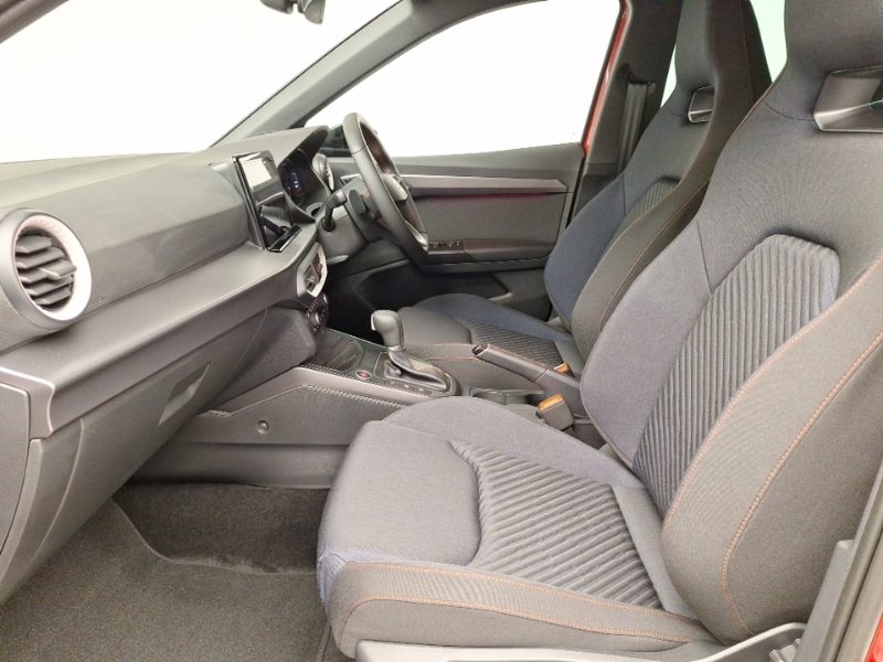 Seat Arona 1.0 Tsi 115 Fr Black Edition Dsg Red #5
