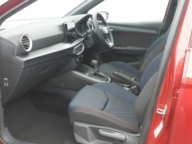 Seat Arona 1.0 Tsi 115 Fr Black Edition Dsg Red #5