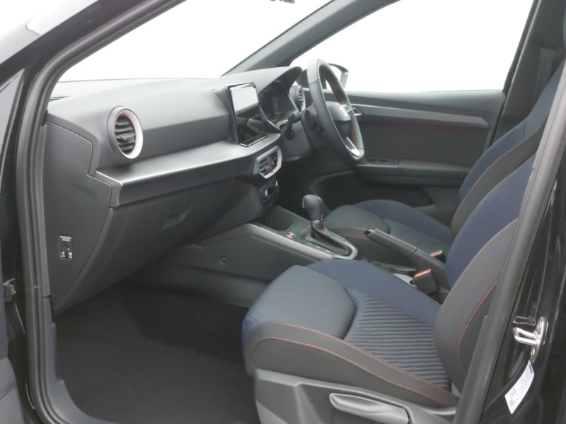 Seat Arona 1.0 Tsi 115 Fr Black Edition Dsg Black #5