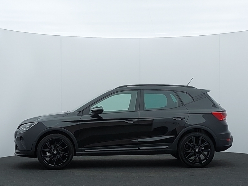 Seat Arona 1.0 Tsi 115 Fr Black Edition Dsg Black #4