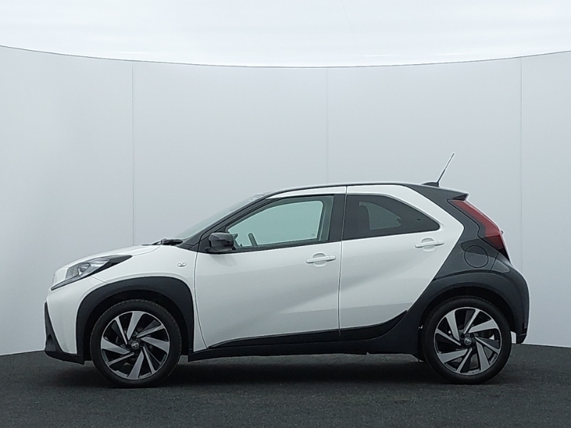 Toyota Aygo X 1.0 Vvt-i Edge White #4