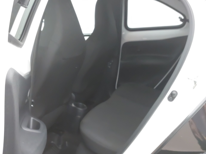 Toyota Aygo X 1.0 Vvt-i Edge White #6
