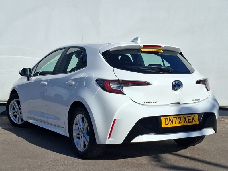 Toyota Corolla 1.8 Vvt-i Hybrid Icon Cvt White #2