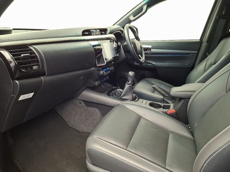 Toyota HILUX Invincible X Dcab Pick Up 2.8 D-4d Grey #5