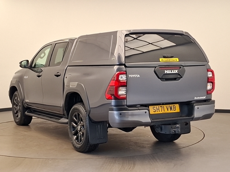 Toyota HILUX Invincible X Dcab Pick Up 2.8 D-4d Grey #2