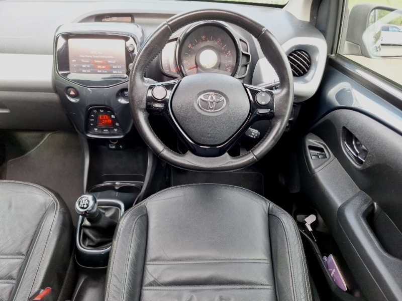 Toyota Aygo 1.0 Vvt-i X-clusiv 2 Grey #5
