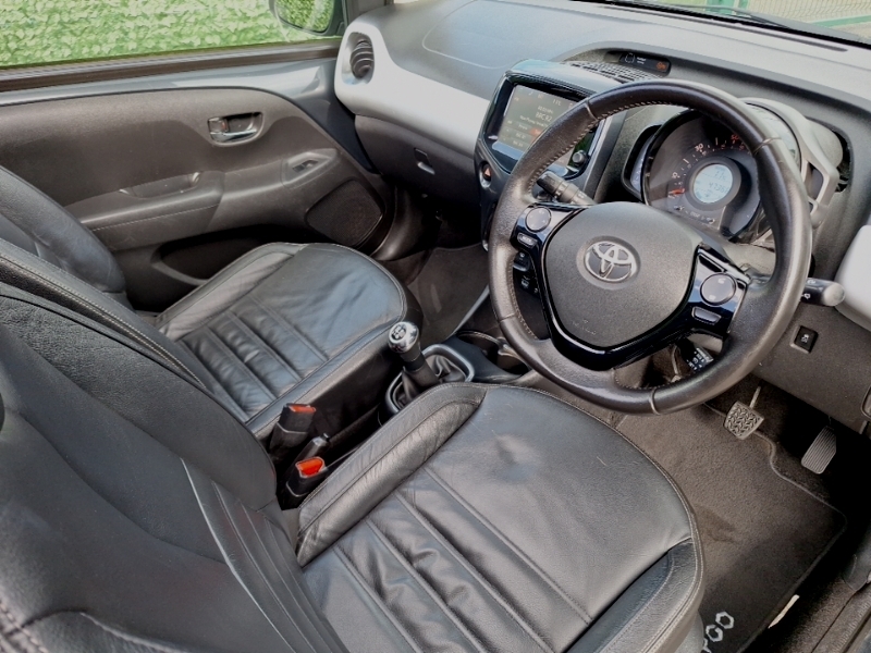 Toyota Aygo 1.0 Vvt-i X-clusiv 2 Grey #6