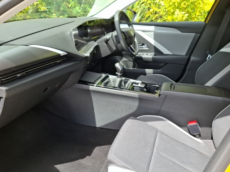 Vauxhall Astra 1.2 Turbo Design SD72DPE Yellow #5
