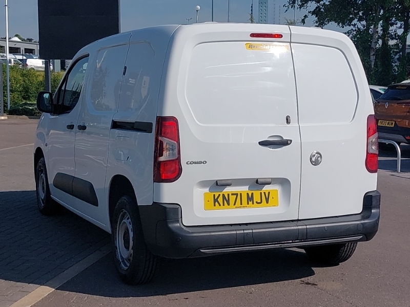 Vauxhall Combo 2000 1.5 Turbo D 75Ps H1 Edition Van White #2
