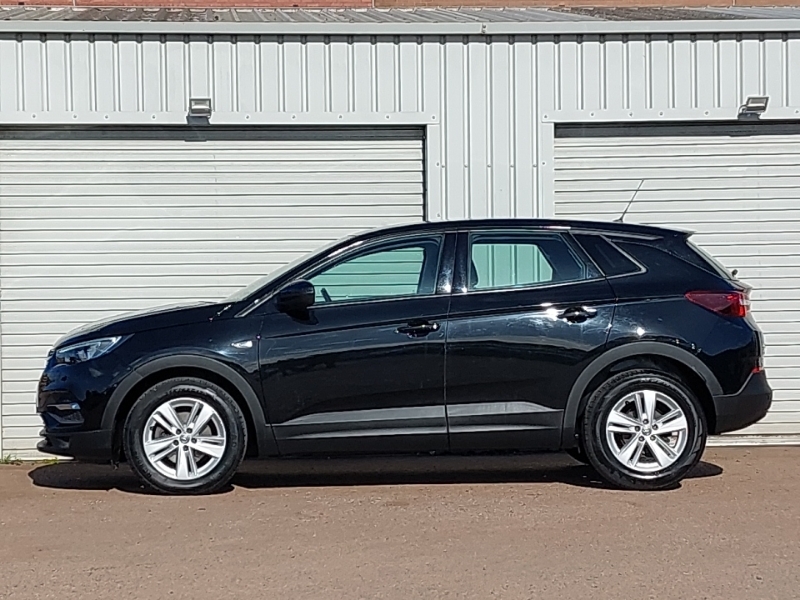 Vauxhall Grandland X 1.5 Turbo D Se 6 Speed Black #4