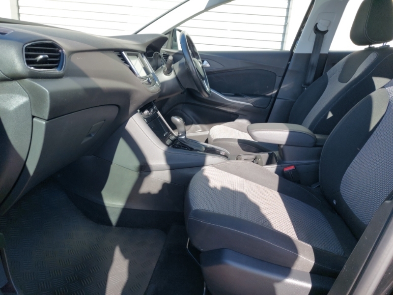 Vauxhall Grandland X 1.5 Turbo D Se 6 Speed Black #5