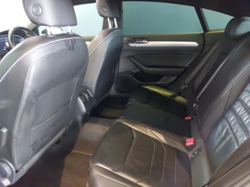 Volkswagen Arteon 2.0 Tdi Scr 190 R-line 4Motion Dsg Grey #4