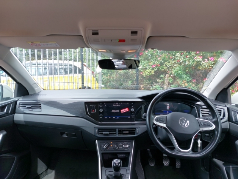 Volkswagen Polo 1.0 Tsi Life Grey #3